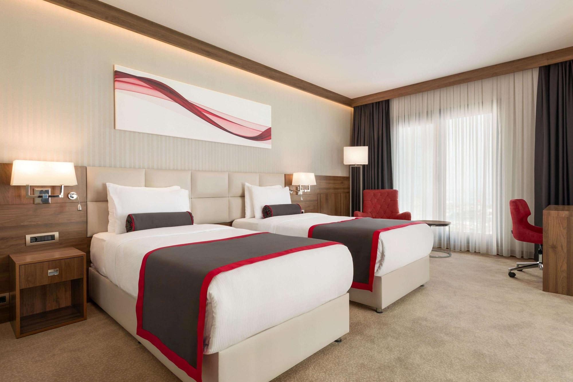 Ramada By Wyndham Beylikduzu Hotel Istanbul Eksteriør billede