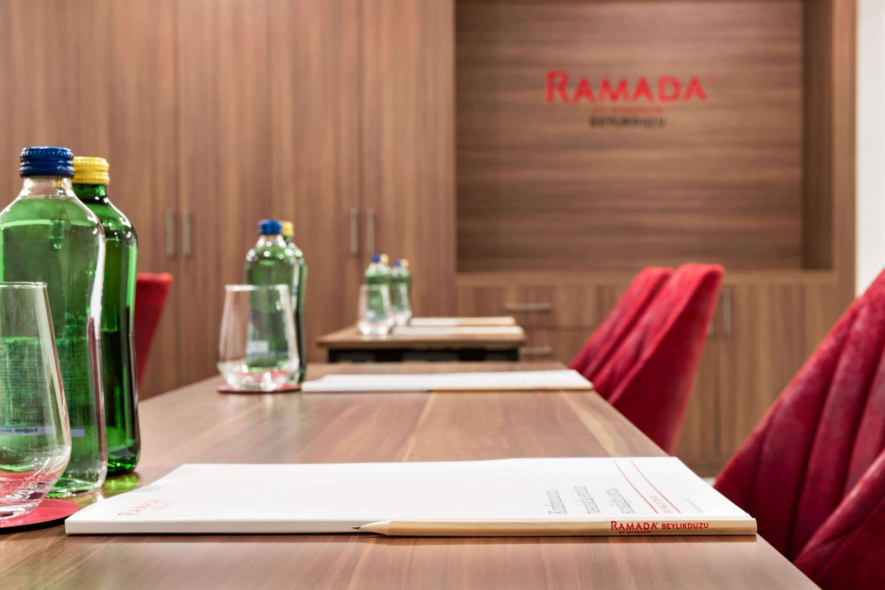 Ramada By Wyndham Beylikduzu Hotel Istanbul Eksteriør billede