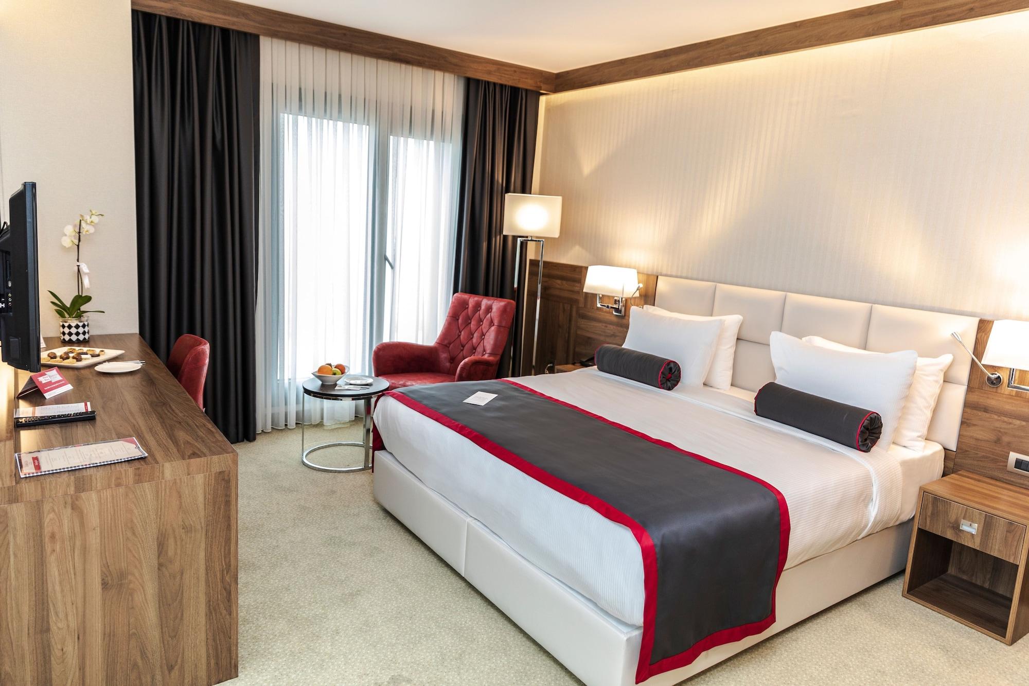 Ramada By Wyndham Beylikduzu Hotel Istanbul Eksteriør billede
